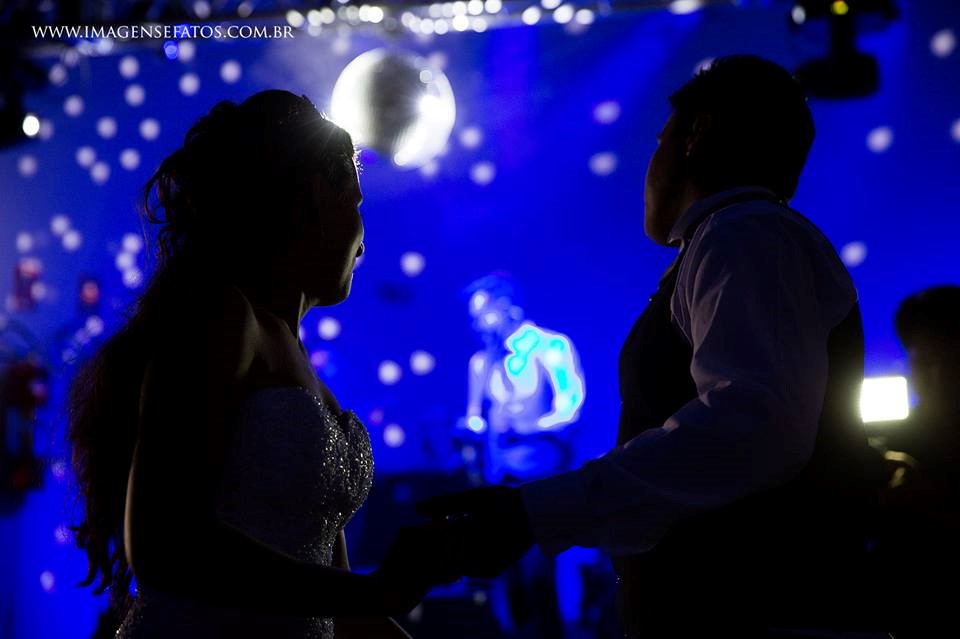 iluminação colorida casamento